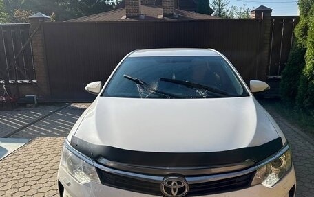 Toyota Camry, 2016 год, 1 650 000 рублей, 2 фотография