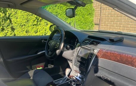 Toyota Camry, 2016 год, 1 650 000 рублей, 10 фотография