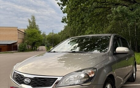 KIA cee'd I рестайлинг, 2011 год, 1 000 000 рублей, 2 фотография