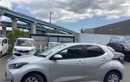 Toyota Yaris, 2021 год, 790 000 рублей, 6 фотография
