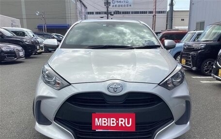 Toyota Yaris, 2021 год, 790 000 рублей, 3 фотография