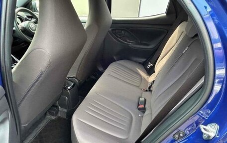 Toyota Yaris, 2021 год, 790 000 рублей, 14 фотография