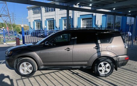 Mitsubishi Outlander III рестайлинг 3, 2010 год, 1 229 000 рублей, 2 фотография