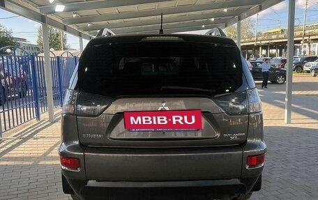 Mitsubishi Outlander III рестайлинг 3, 2010 год, 1 229 000 рублей, 4 фотография