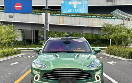 Aston Martin DBX I, 2022 год, 16 280 480 рублей, 2 фотография