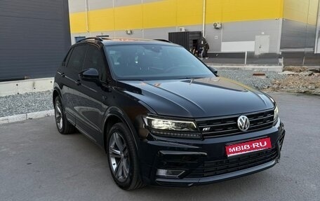 Volkswagen Tiguan II, 2019 год, 3 850 000 рублей, 1 фотография