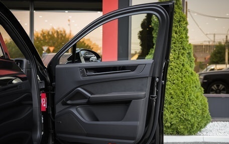 Porsche Cayenne III, 2025 год, 22 490 000 рублей, 16 фотография
