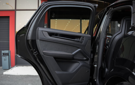 Porsche Cayenne III, 2025 год, 22 490 000 рублей, 20 фотография