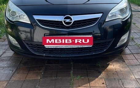 Opel Astra J, 2012 год, 900 000 рублей, 2 фотография
