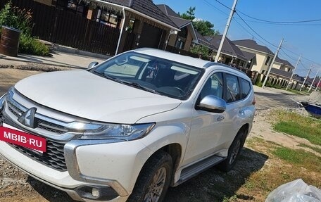 Mitsubishi Pajero Sport III рестайлинг, 2018 год, 2 300 000 рублей, 3 фотография