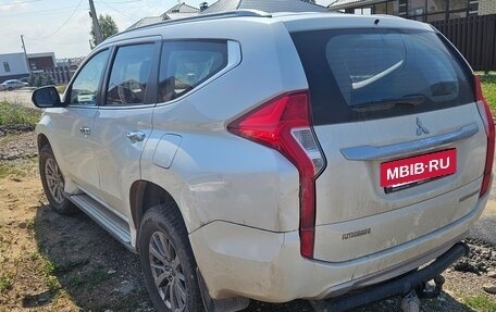 Mitsubishi Pajero Sport III рестайлинг, 2018 год, 2 300 000 рублей, 5 фотография