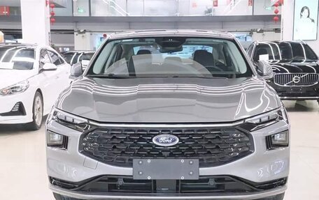 Ford Mondeo, 2025 год, 2 300 000 рублей, 2 фотография
