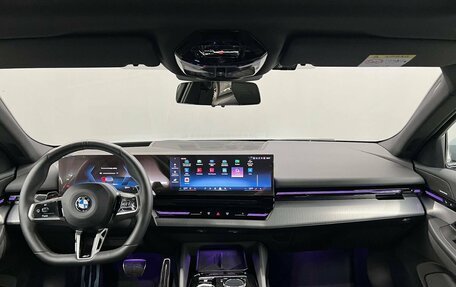 BMW 5 серия, 2023 год, 7 694 000 рублей, 14 фотография