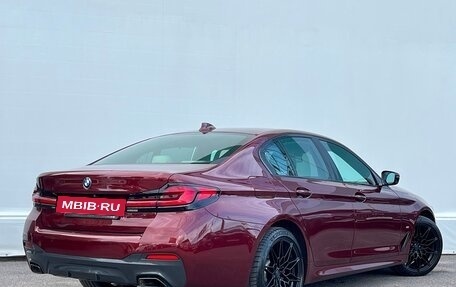 BMW 5 серия, 2021 год, 5 390 000 рублей, 2 фотография