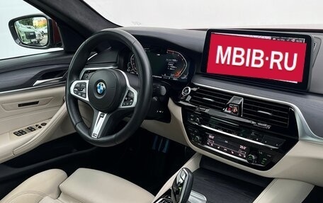 BMW 5 серия, 2021 год, 5 390 000 рублей, 20 фотография