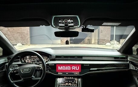 Audi A8, 2018 год, 5 400 000 рублей, 10 фотография