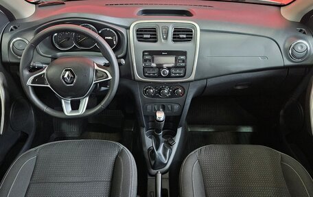 Renault Logan II, 2022 год, 1 075 000 рублей, 9 фотография