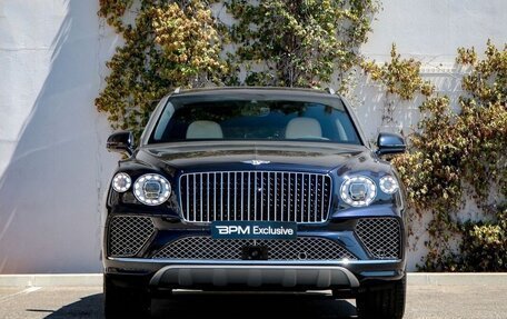 Bentley Bentayga I, 2022 год, 15 750 000 рублей, 2 фотография