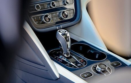 Bentley Bentayga I, 2022 год, 15 750 000 рублей, 14 фотография