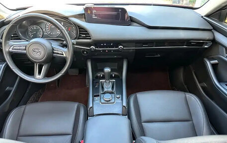 Mazda 3, 2022 год, 1 850 000 рублей, 13 фотография