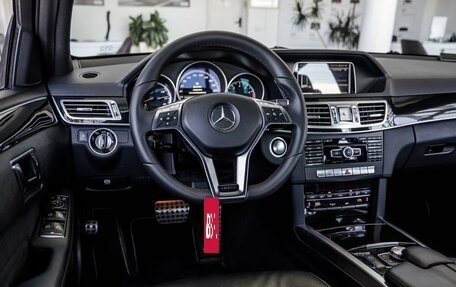Mercedes-Benz E-Класс, 2013 год, 2 428 000 рублей, 20 фотография