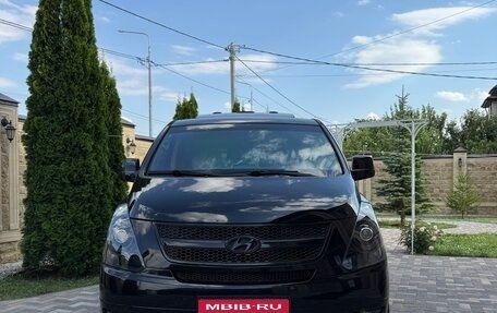 Hyundai Grand Starex Grand Starex I рестайлинг 2, 2011 год, 1 999 999 рублей, 1 фотография