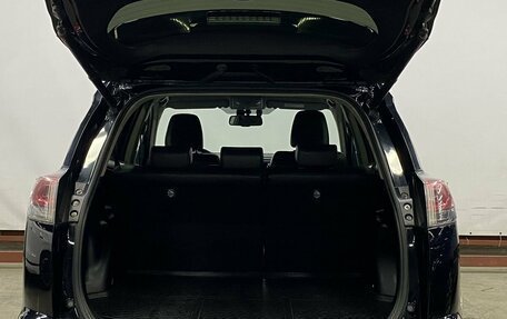Toyota RAV4, 2016 год, 1 999 000 рублей, 10 фотография