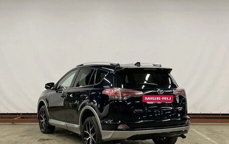 Toyota RAV4, 2016 год, 1 999 000 рублей, 7 фотография
