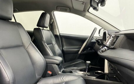 Toyota RAV4, 2016 год, 1 999 000 рублей, 25 фотография