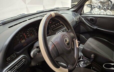 Chevrolet Niva I рестайлинг, 2013 год, 550 000 рублей, 23 фотография