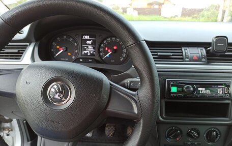 Skoda Rapid I, 2014 год, 740 000 рублей, 13 фотография