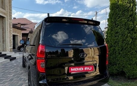 Hyundai Grand Starex Grand Starex I рестайлинг 2, 2011 год, 1 999 999 рублей, 6 фотография