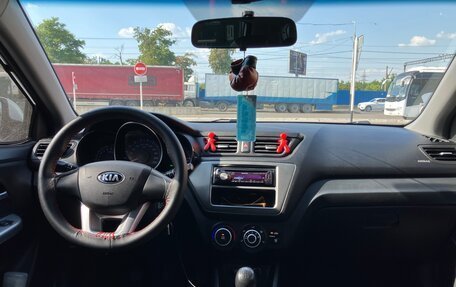KIA Rio III рестайлинг, 2013 год, 940 000 рублей, 13 фотография