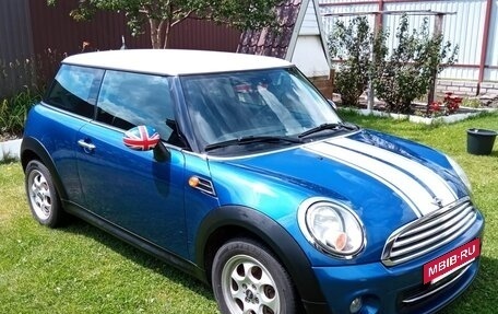MINI Hatch, 2013 год, 1 050 000 рублей, 2 фотография