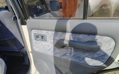 Toyota Land Cruiser Prado 90 рестайлинг, 1998 год, 980 000 рублей, 11 фотография
