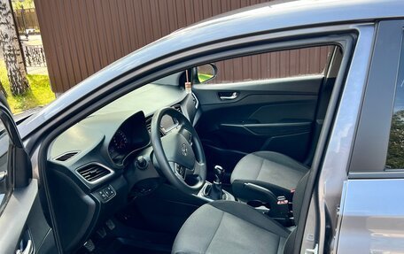 Hyundai Solaris II рестайлинг, 2018 год, 1 150 000 рублей, 7 фотография
