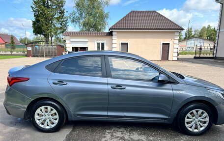 Hyundai Solaris II рестайлинг, 2018 год, 1 150 000 рублей, 5 фотография