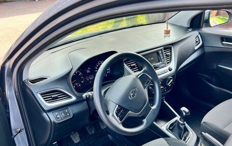 Hyundai Solaris II рестайлинг, 2018 год, 1 150 000 рублей, 8 фотография