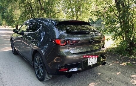 Mazda 3, 2019 год, 1 895 000 рублей, 9 фотография