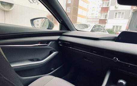 Mazda 3, 2019 год, 1 895 000 рублей, 34 фотография