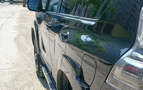 Toyota Land Cruiser Prado 150 рестайлинг 2, 2010 год, 2 950 000 рублей, 9 фотография