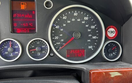 Volkswagen Touareg III, 2004 год, 850 000 рублей, 6 фотография