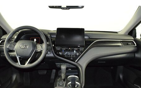 Toyota Camry, 2023 год, 3 855 000 рублей, 13 фотография