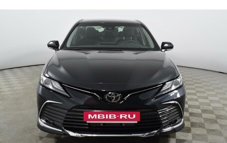 Toyota Camry, 2023 год, 3 855 000 рублей, 2 фотография