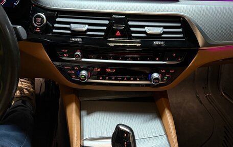 BMW 5 серия, 2019 год, 3 749 000 рублей, 12 фотография