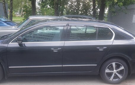 Skoda Superb III рестайлинг, 2008 год, 700 000 рублей, 1 фотография