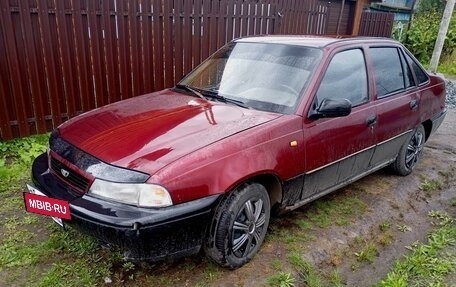 Daewoo Nexia I рестайлинг, 2001 год, 90 000 рублей, 3 фотография