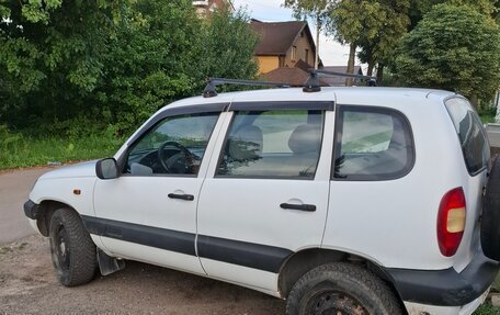 Chevrolet Niva I рестайлинг, 2003 год, 300 000 рублей, 3 фотография
