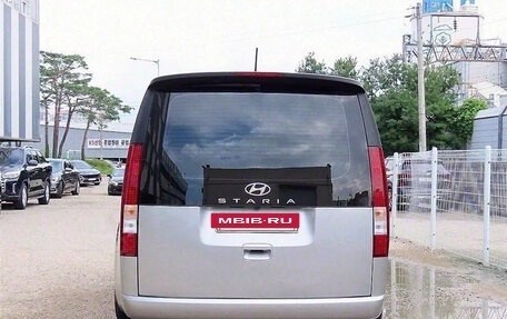Hyundai Staria, 2021 год, 1 970 000 рублей, 4 фотография
