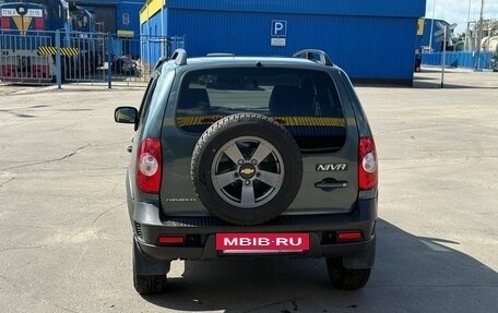 Chevrolet Niva I рестайлинг, 2018 год, 1 100 000 рублей, 3 фотография
